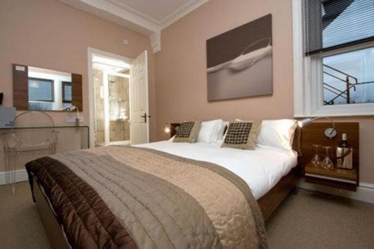 The Bijou Otel Harrogate Oda fotoğraf
